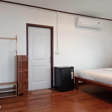 Koh Ngai Seafood Hotel Cameră foto