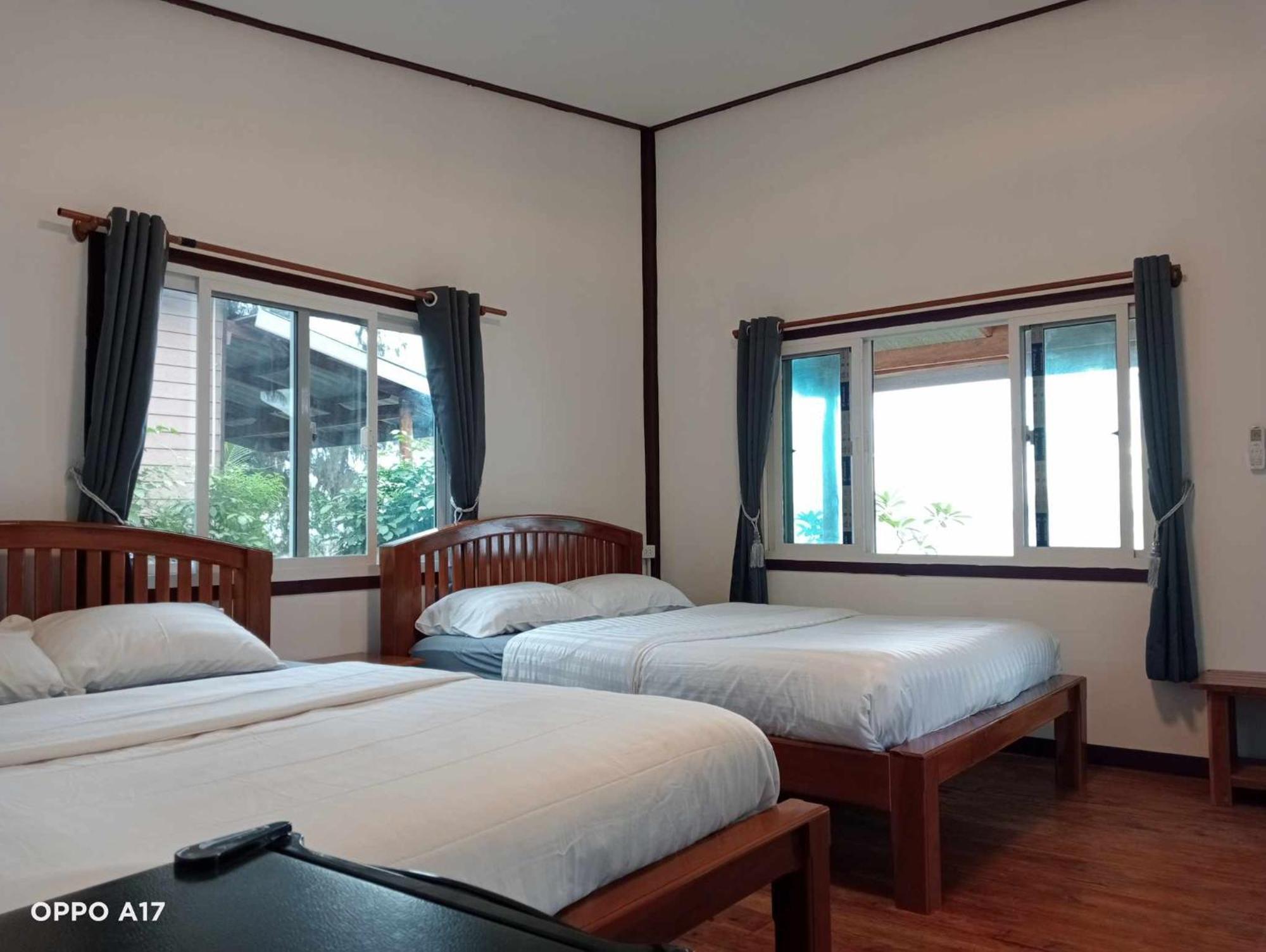 Koh Ngai Seafood Hotel Cameră foto